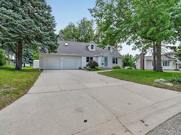 2nd image of 2509 Edgemont Ave