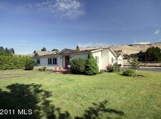 2491 N Ashland Ave, East Wenatchee, WA 98802