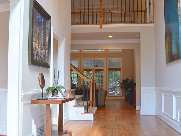 3rd image of 515 Dunnally Ct
