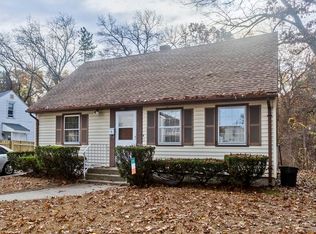 102 Saint Lawrence Ave, Springfield, MA 01104