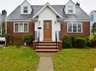 59 Paul Ave, New Hyde Park, NY 11040