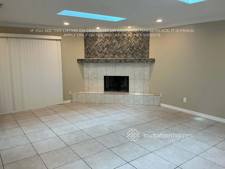 4227 Dryden Cir — Photo 2