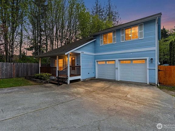2nd image of 1231 NE Beaumont Lane