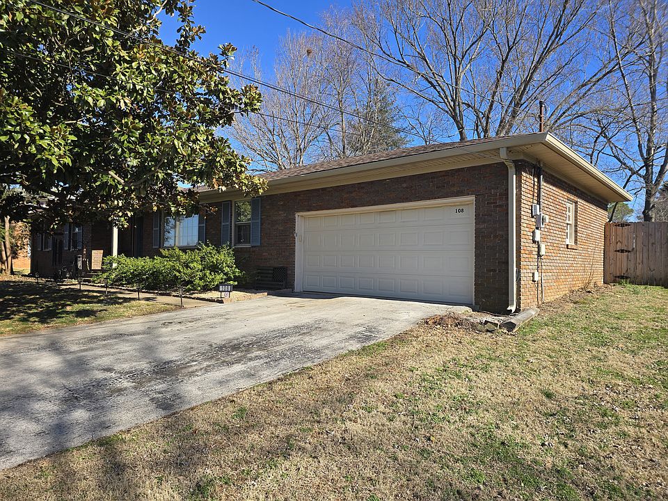 2nd image of 108 Donna Dr