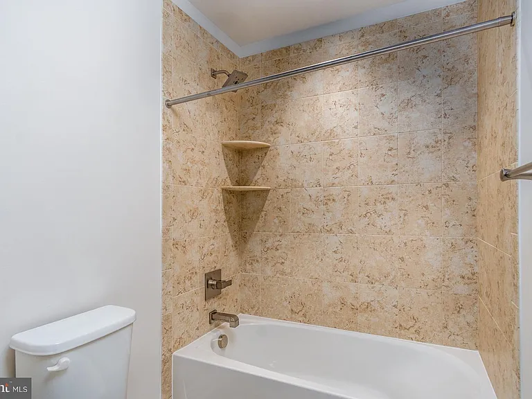 43375 Whitehead Ter — Photo 5