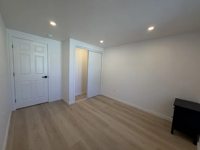 7818 Shoup Ave — Photo 10