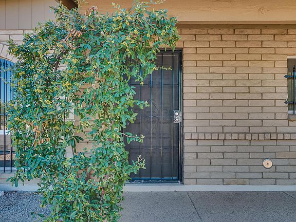 4th image of 2213 E Linda Ct