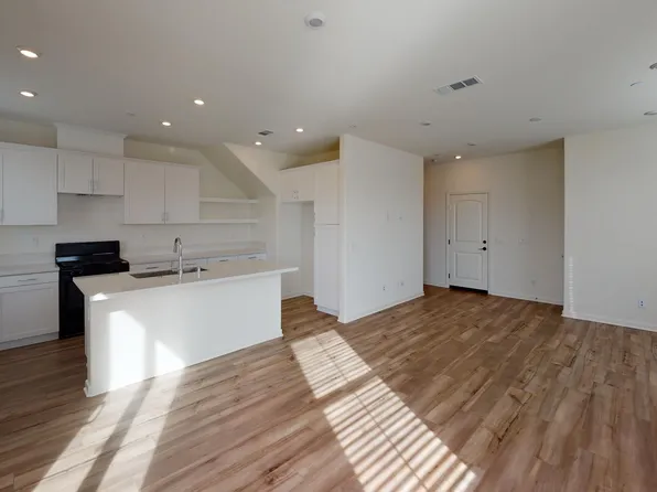 448 N Glenwood Ave, Rialto, CA 92376