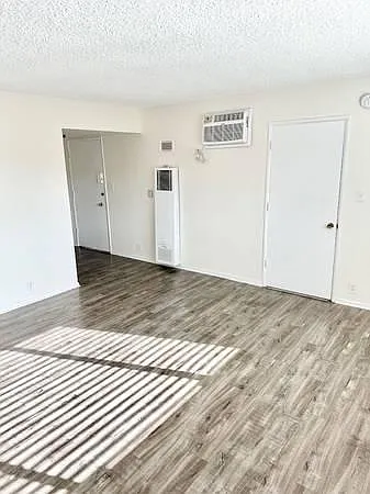 606 N Avenue 66 #20 — Photo 9