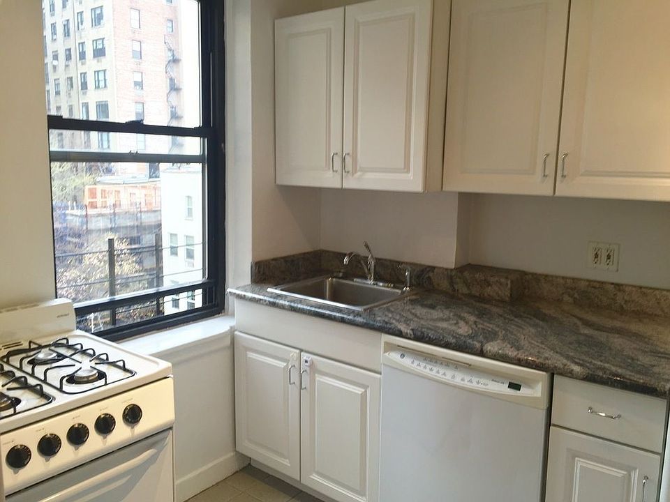 1st image of 117 E 77th St APT 3A