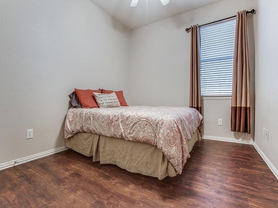 1st image of 5111 Willow Bend Ln