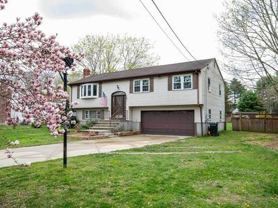 202 Baker Rd, Swansea, MA, 02777
