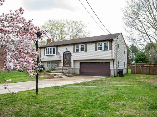 202 Baker Rd, Swansea, MA 02777