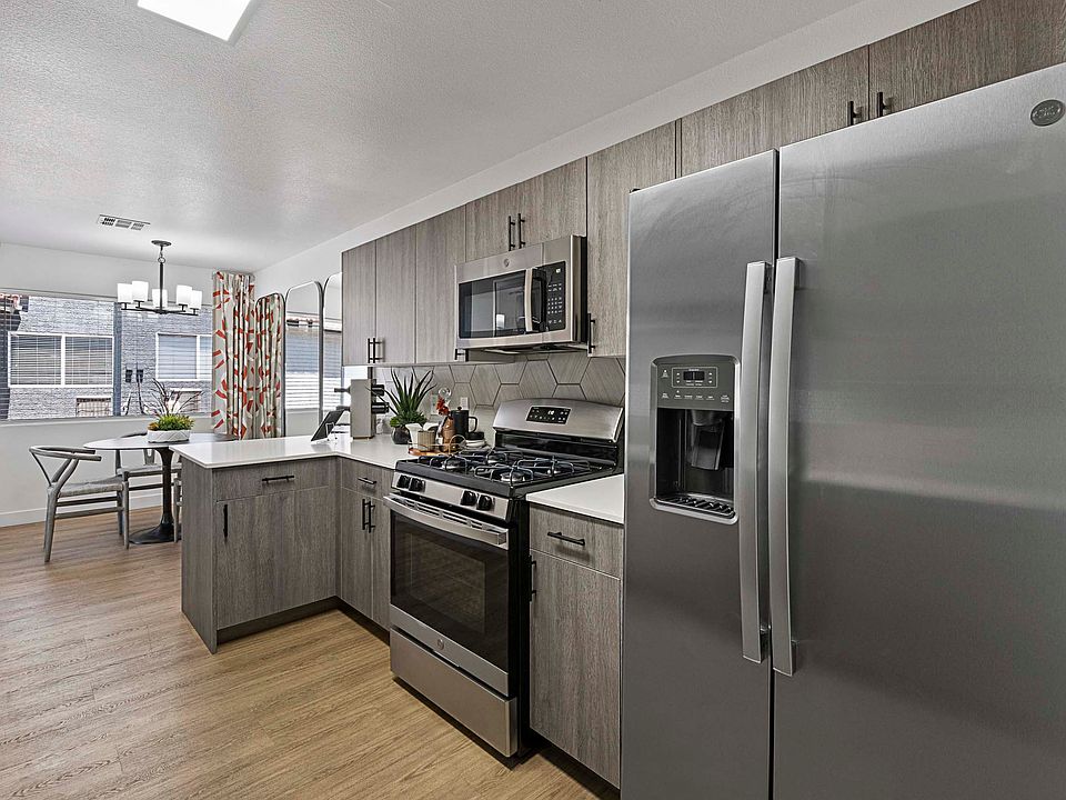The Townhomes at Horizon Ridge, Henderson, NV, Kitchen