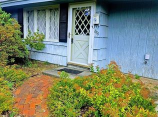 689 Old Connecticut Path, Framingham, MA 01701