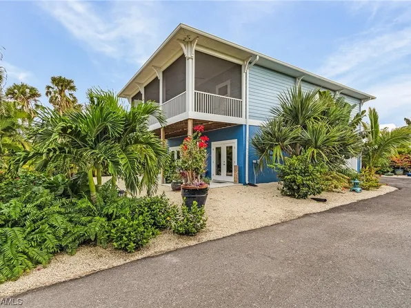 3459 6th Ave, Saint James City, FL 33956