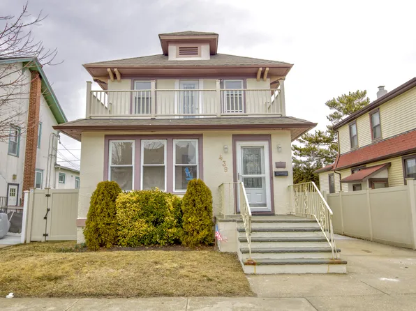 439 W Walnut St #2, Long Beach, NY 11561