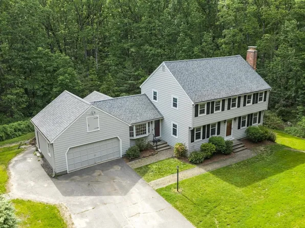 83 Providence Rd, Westford, MA 01886