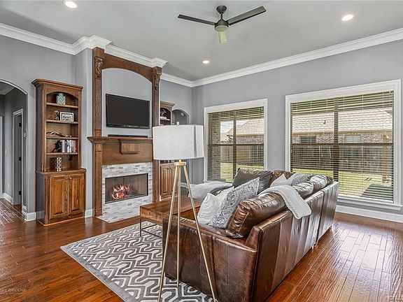 4th image of 505 Antietam Dr