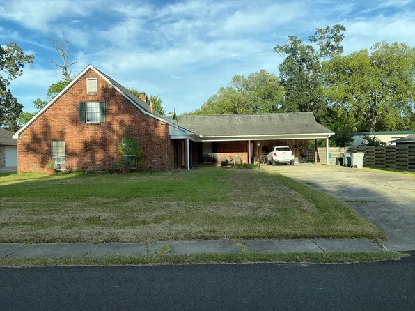 205 E Buffwood Dr, Baker, LA 70714