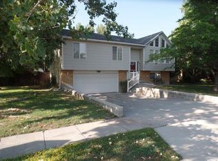 1408 W Bora Bora Dr, West Jordan, UT 84084