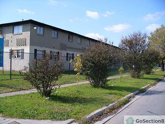 5th image of 3019 N Boulevard Ter #209