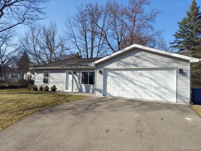 3934 Pontiac Lake Rd, Waterford, MI, 48328