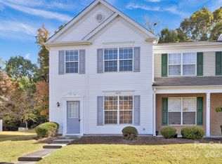 6650 Rothchild Dr, Charlotte, NC 28270