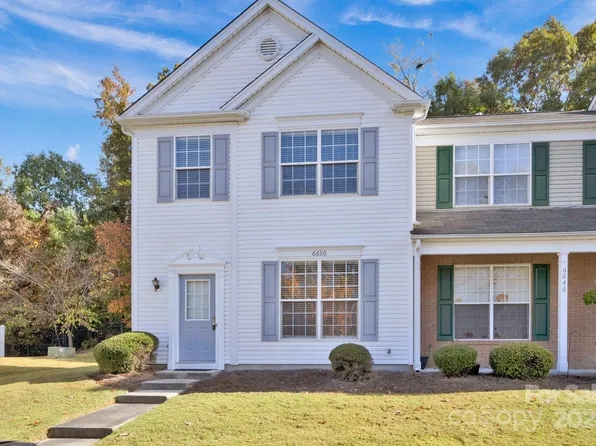 6650 Rothchild Dr, Charlotte, NC 28270