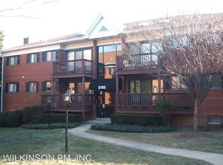 203 Skyhill Rd APT 6, Alexandria, VA 22314