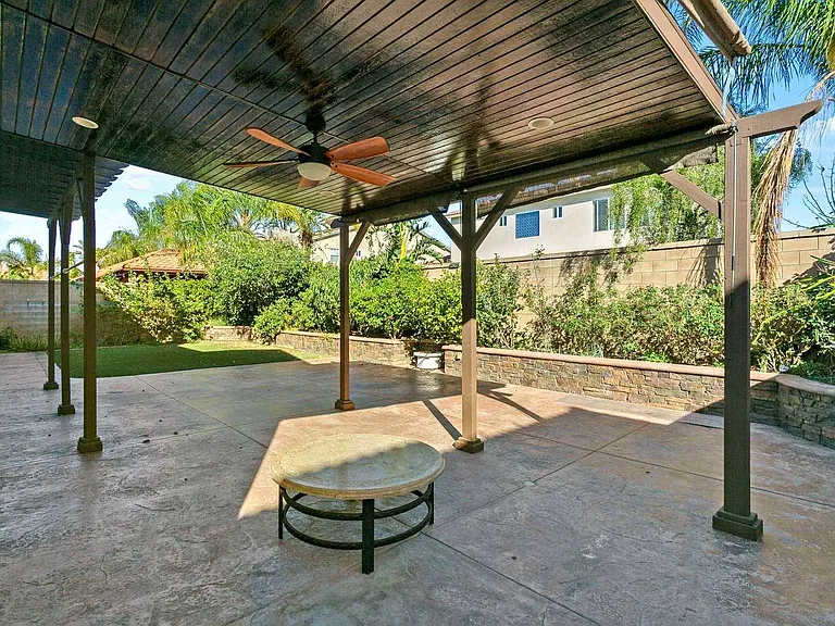 7232 Cari Ct — Photo 25