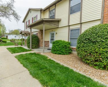 49 Park Charles Blvd S APT C, Saint Peters, MO, 63376