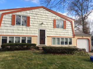 23 Fraternity Ln, Stony Brook, NY 11790