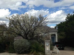 417 Hazeltine Dr, Lakeway, TX 78734
