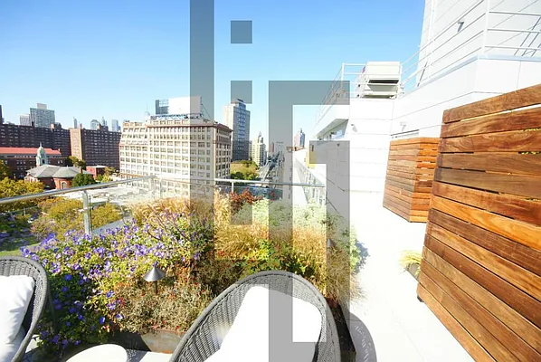 Rented by Loom Group | media 32