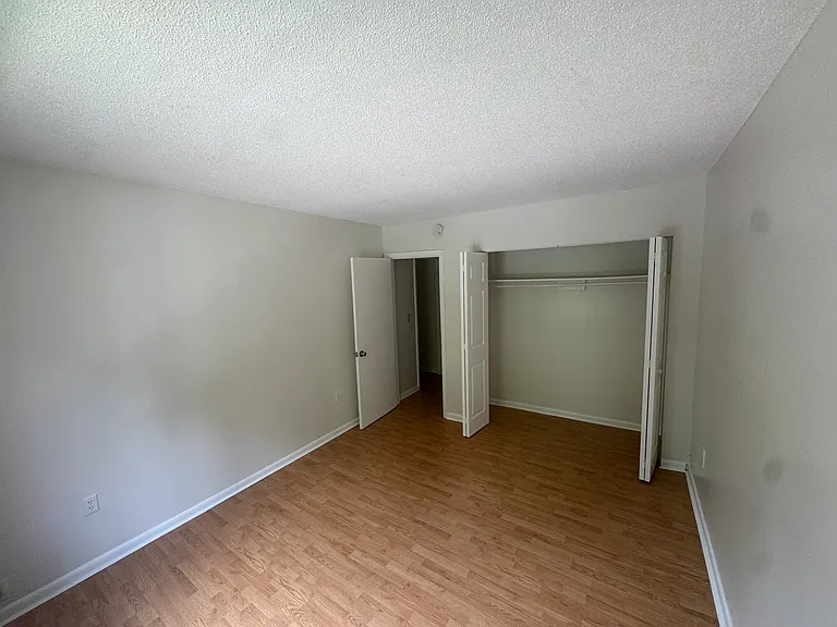 175 Mill Pond Rd #345A — Photo 6