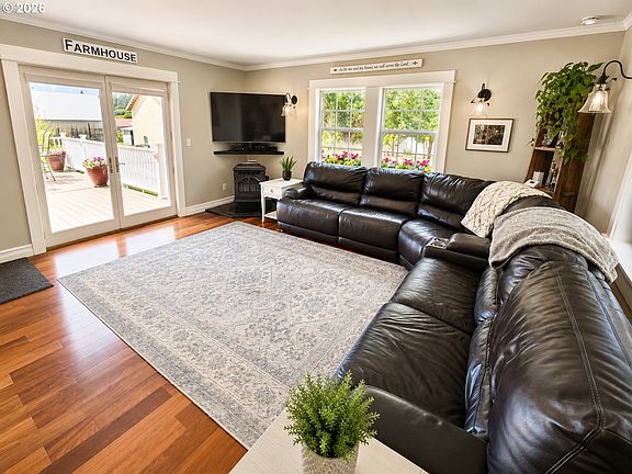 5th image of 38495 SW Laurelwood Rd