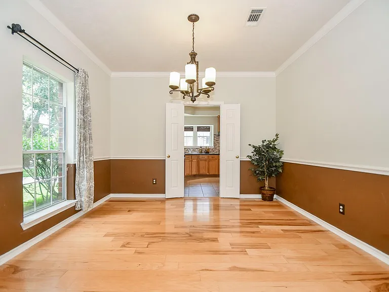 20735 Park Pine Dr — Photo 7