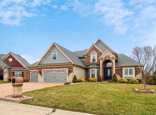 123 Sterling Crossing Dr, Dardenne Prairie, MO 63368
