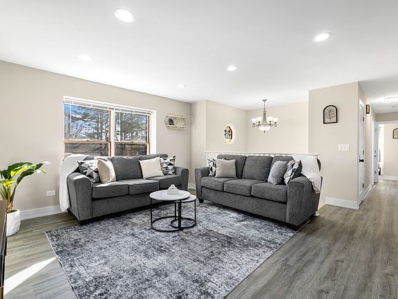 5th image of 1239 Bunker St