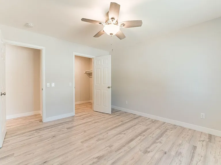 Ashford Residence — Photo 17