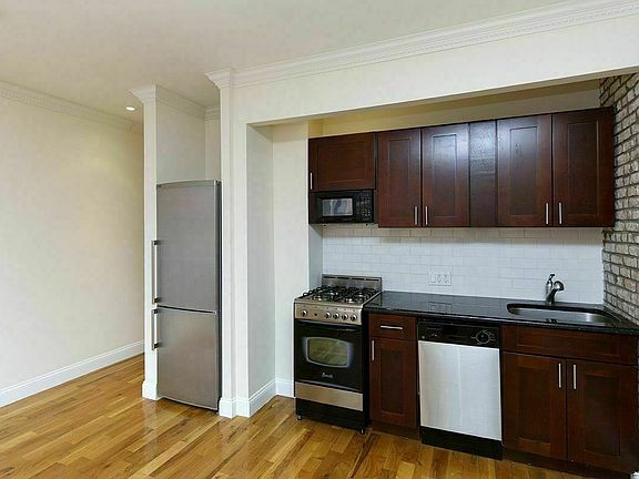 2nd image of 340 E 61st St APT 5B