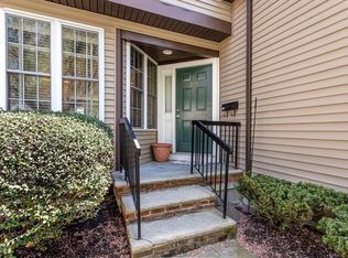 215 Neponset St UNIT 215, Canton, MA 02021