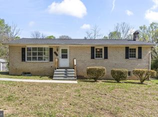 8400 Warren Dr, Pomfret, MD