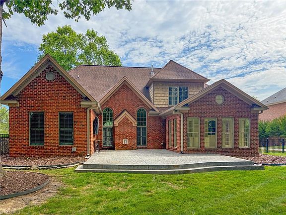 5th image of 420 Inverness Dr