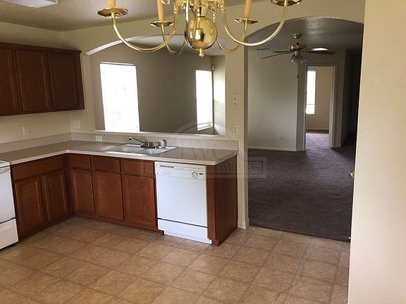 3rd image of 3102 Blackburn Dr