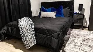 Queen size bed