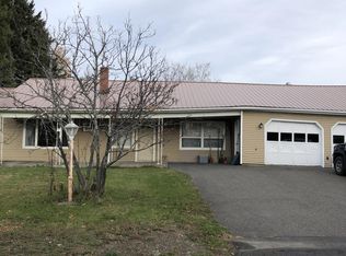 17 Sherwin St, Presque Isle, ME 04769