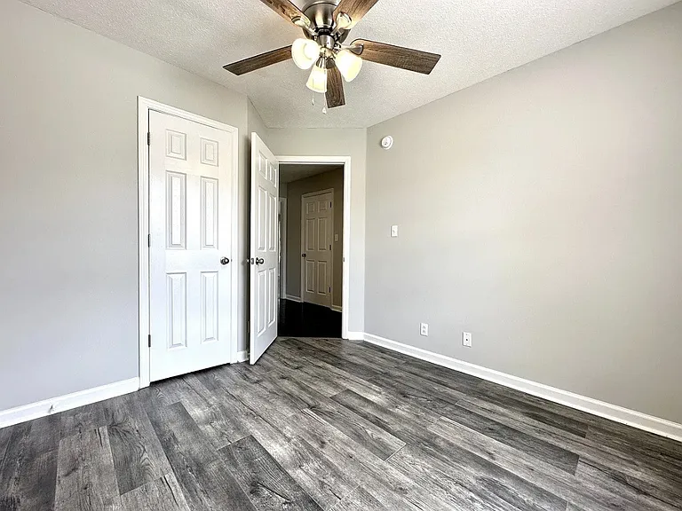 1641 Cedar Springs Cir — Photo 17