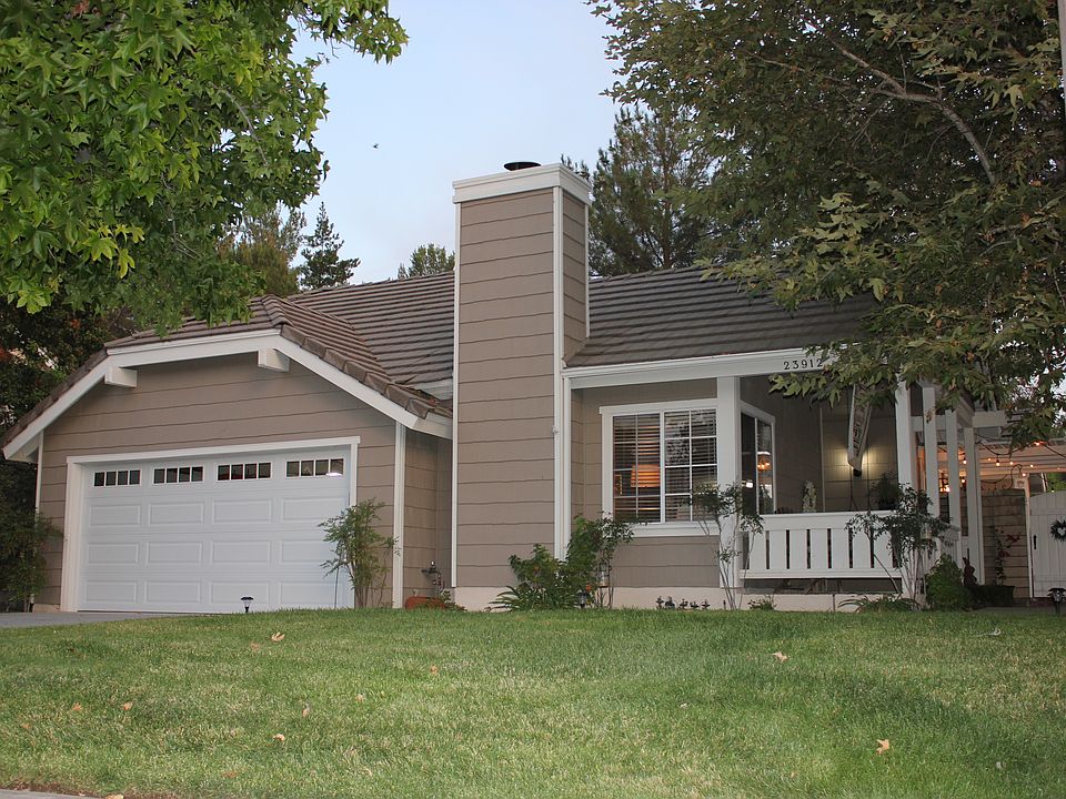 1st image of 23912 Clearmont Ct